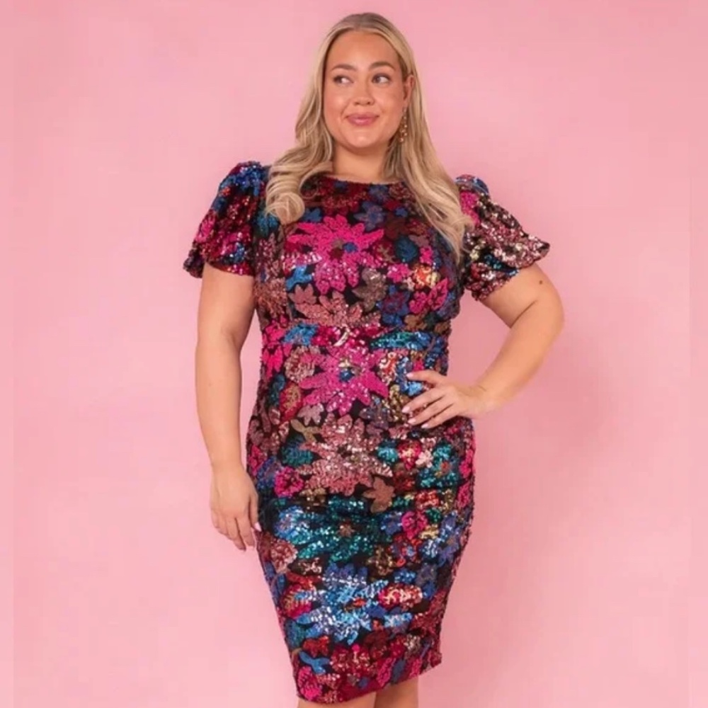 IVY CITY CO - Sequin Showstopper Floral Dress - Picture 2 of 7